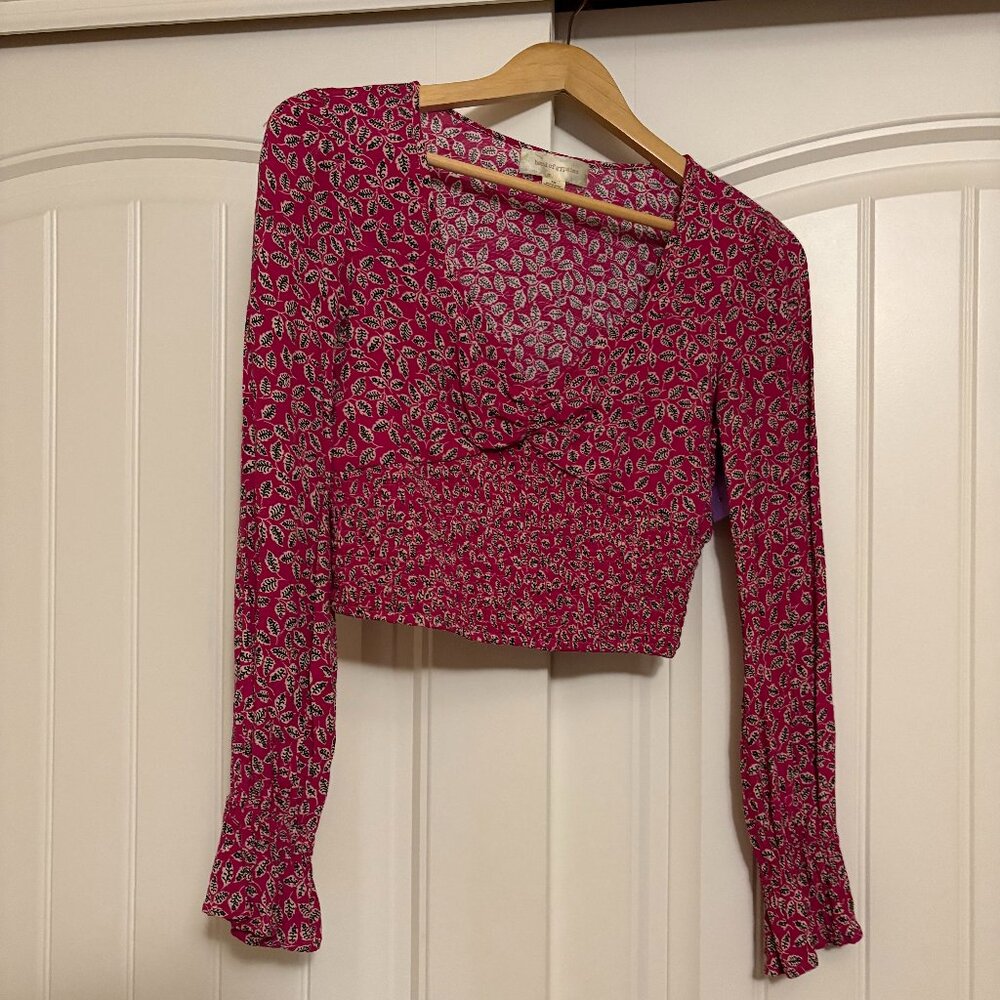 Band of Gypsies Crop Top XS Xtra Small Pink Floral Print Long Sleeve Gather Boho